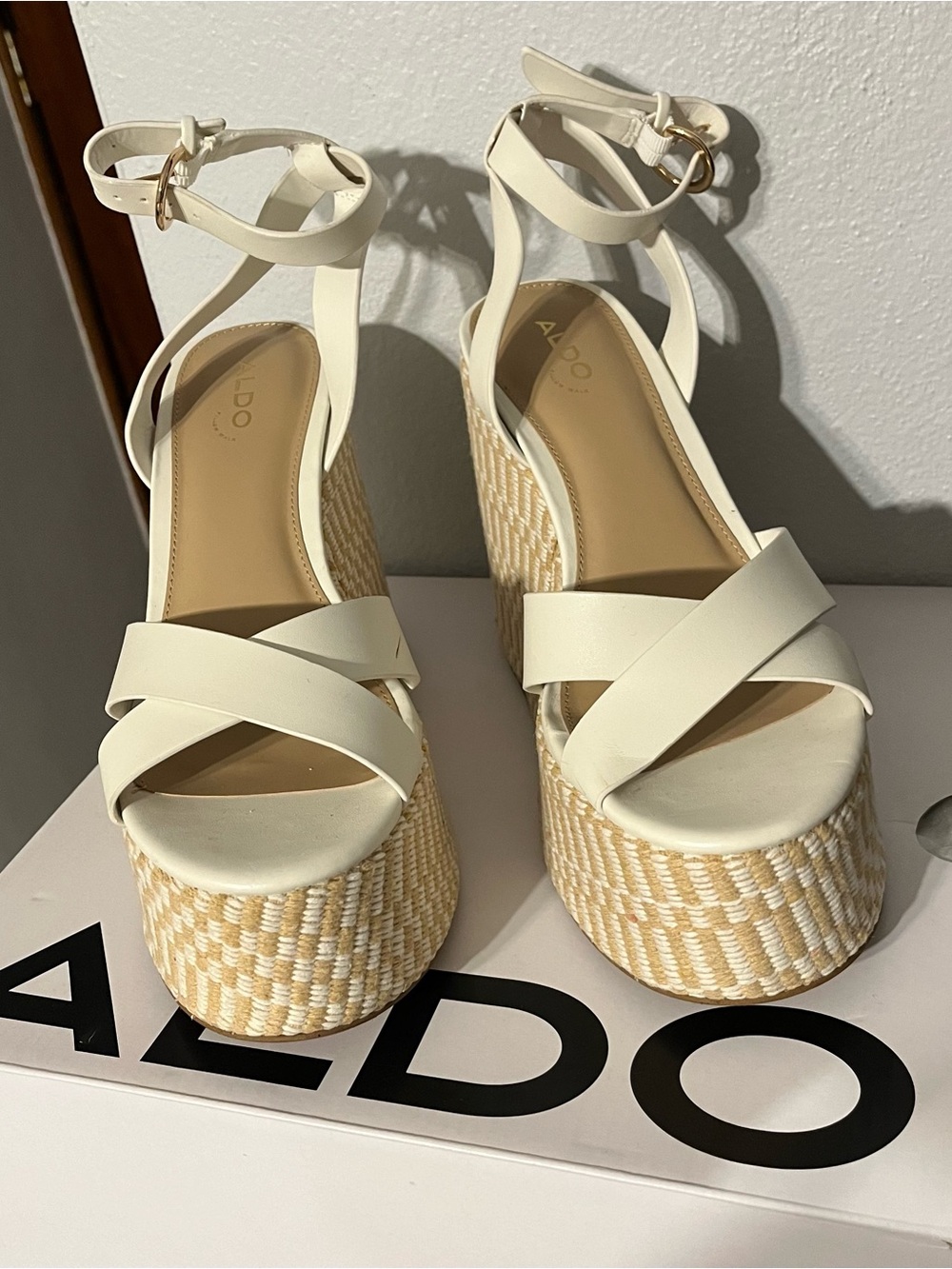 ALDO Cream Woven Raffia Platform Ankle-Strap Wedges Sz 8 - Picture 8 of 9